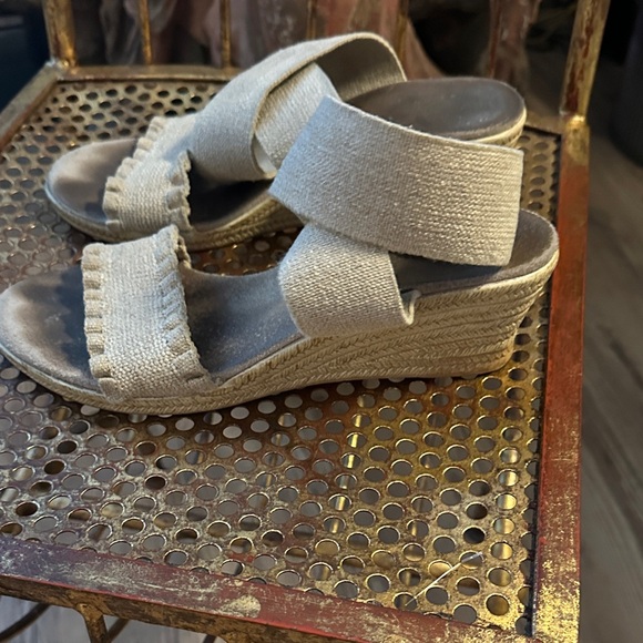 CHARLESTON SHOE CO. Carolina Sandals - Picture 2 of 4